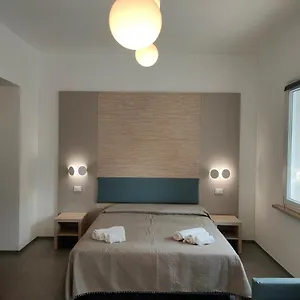 Iris Ar Holiday-home , Peschiera del Garda Italië
