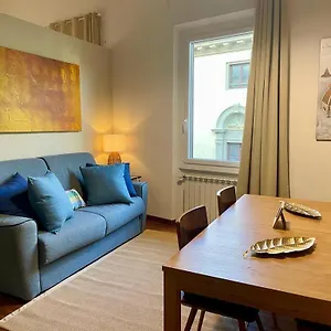 Novella's Loft Near Santa Maria Novella Station , Florencia Italia