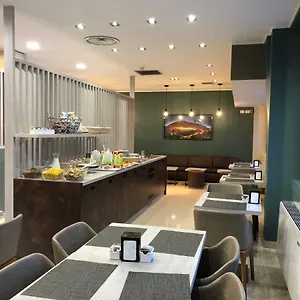 3* فندق أواسي فيليدج